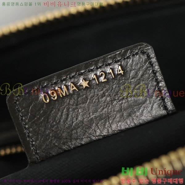 # D-Journey ̵  M2417UT-1001