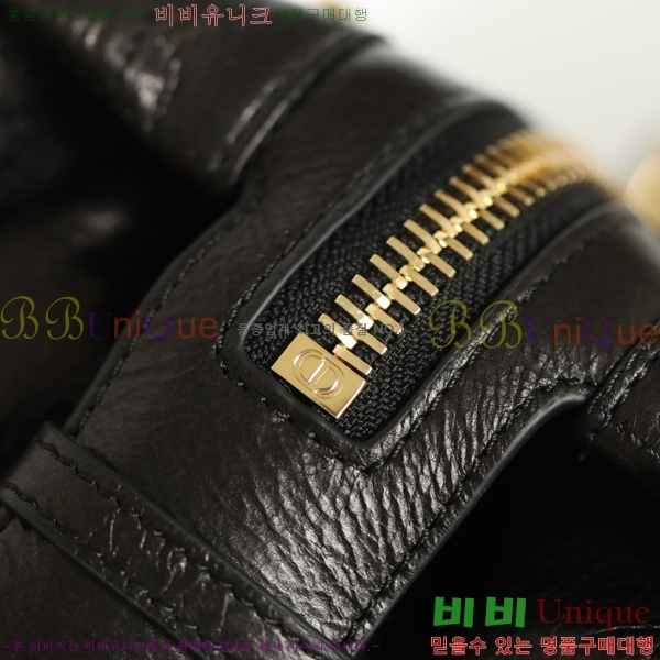 # D-Journey ̵  M2417UT-1001