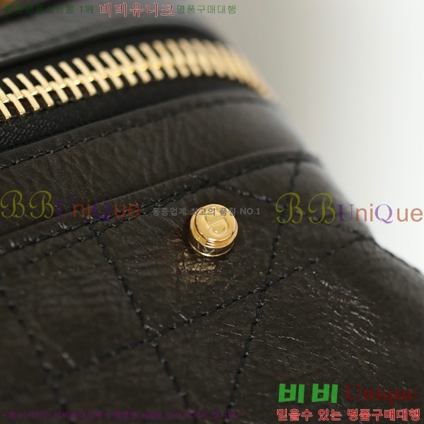 # D-Journey ̵  M2417UT-1001