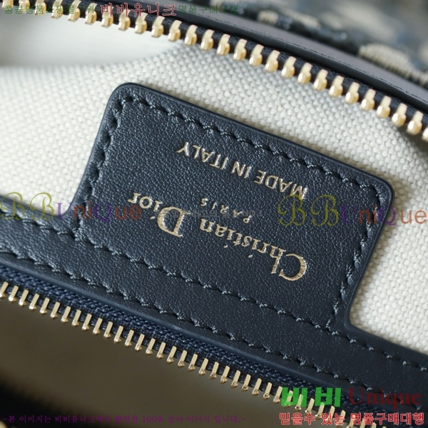 # D-Journey ̵  M2417UT-2001