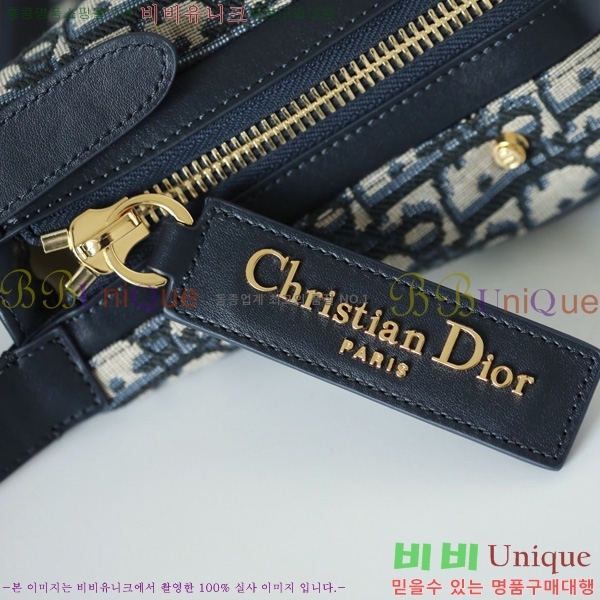 # D-Journey ̵  M2417UT-2001