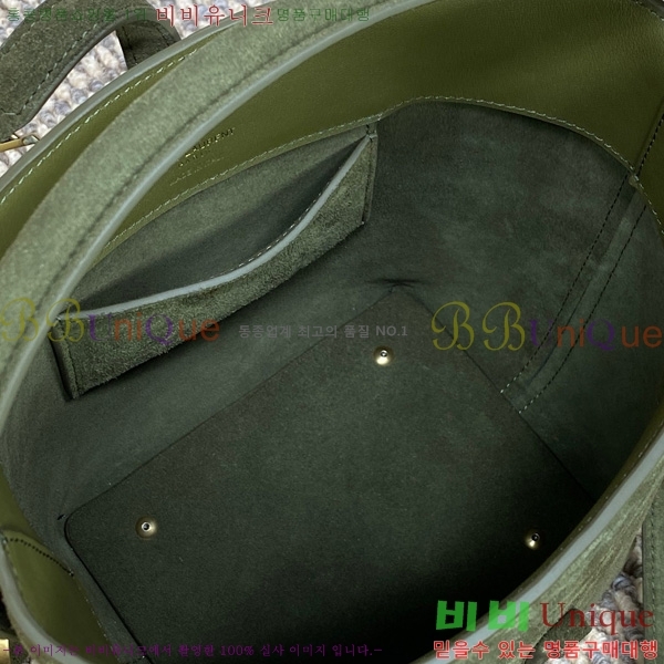 #ζ LE 37  749036-1002