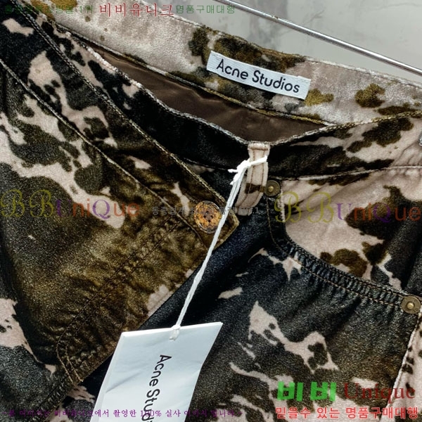  ũ Ʃ  ACN10120433-10