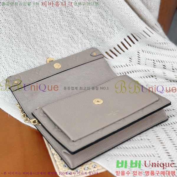 #̺ ٹ  üι M69423-1001