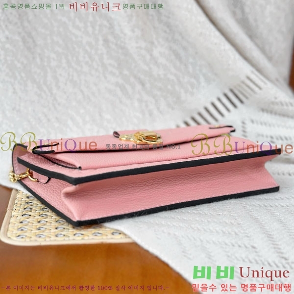 #̺ ٹ  üι M67841-1001