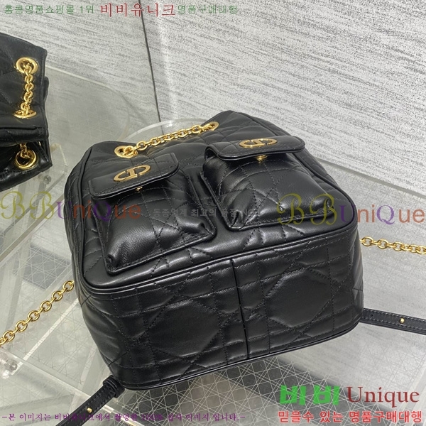 # Caro ̵ Ƽĳ ü  M00550-1