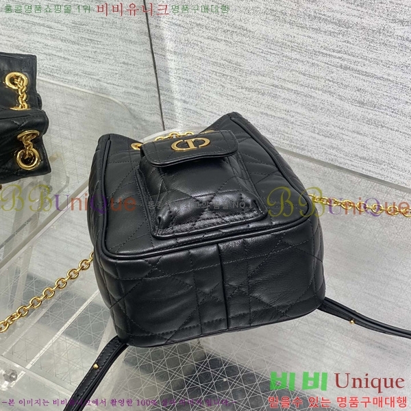 # Caro  Ƽĳ ü  M00531-2