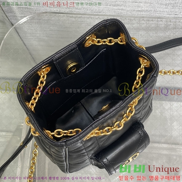 # Caro  Ƽĳ ü  M00531-2