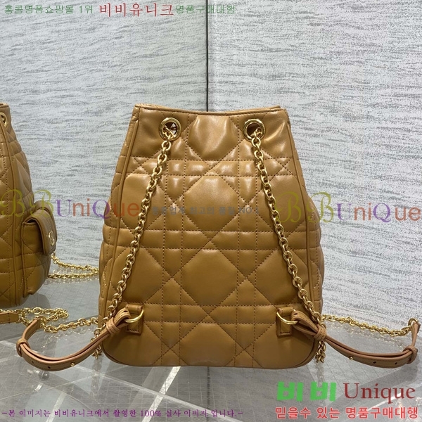 # Caro ̵ Ƽĳ ü  M00550-4