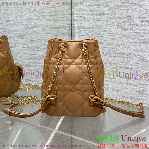 # Caro  Ƽĳ ü  M00531-4