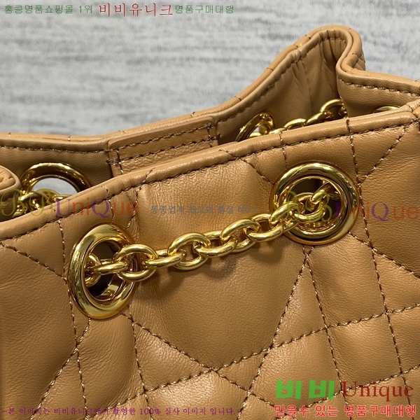 # Caro  Ƽĳ ü  M00531-4