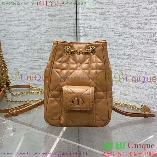 # Caro  Ƽĳ ü  M00531-4