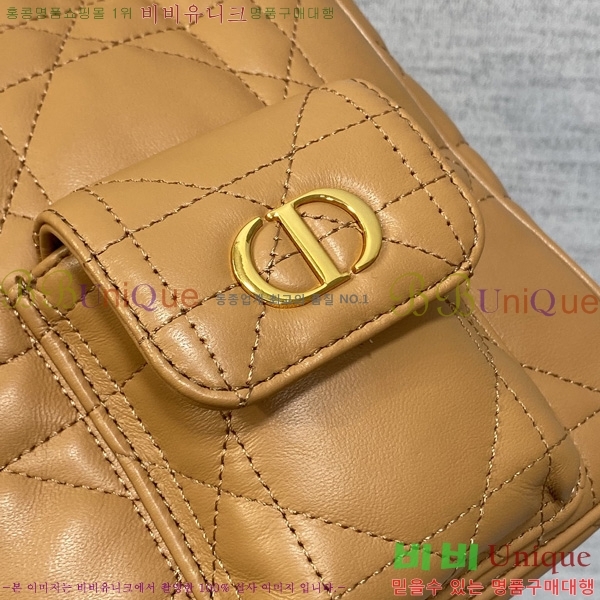 # Caro  Ƽĳ ü  M00531-4