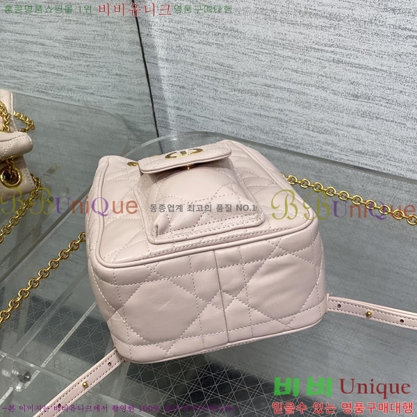 # Caro  Ƽĳ ü  M00531-3