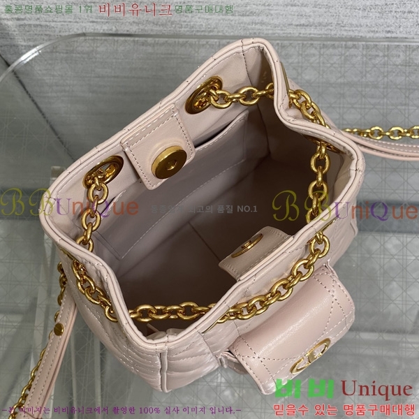 # Caro  Ƽĳ ü  M00531-3