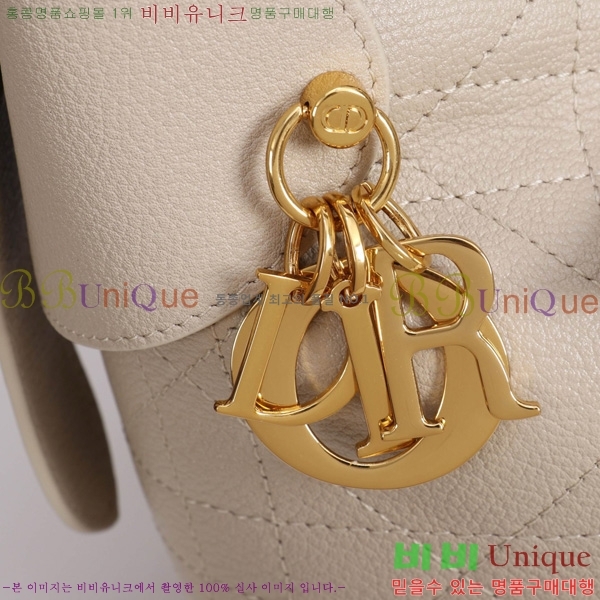 #    ũα M2845-103