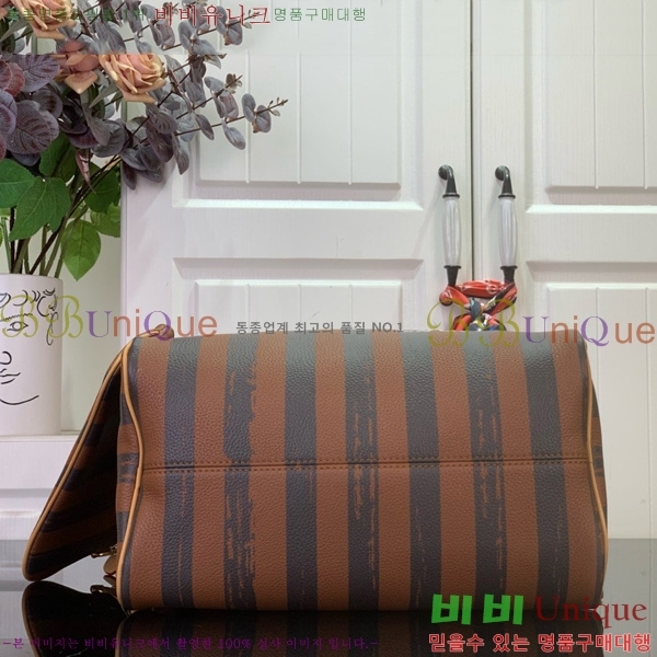 #̺ ǵ P9 ݵѸ M14077-101