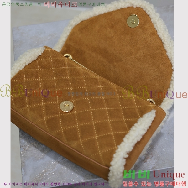 #ζ    envelope  526286-700