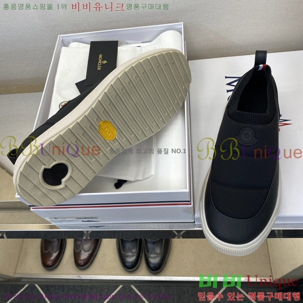 ���� ��**�� ĳ�־� �ȭ MO868291-2