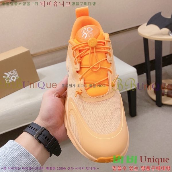 �������� �ο��� ����Ŀ�� LE559825-2