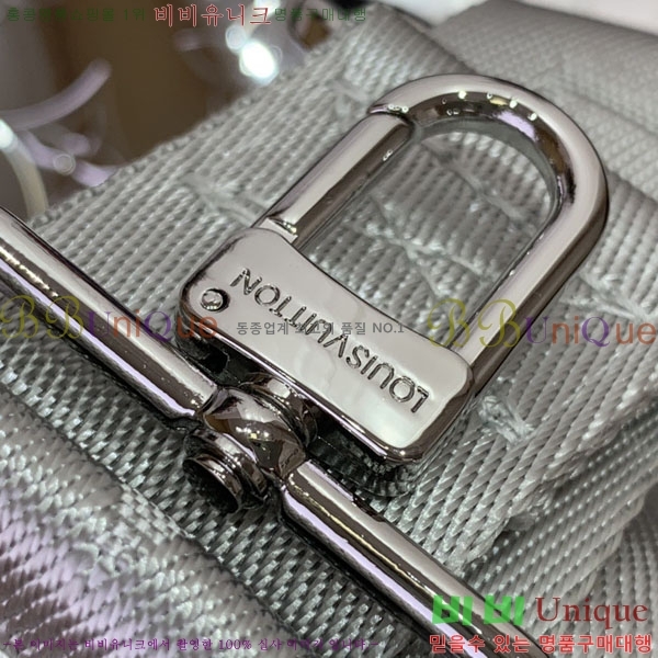 #���̺��� Ű�� �ݵѸ��� 25 ũ�ν��� M26903-101