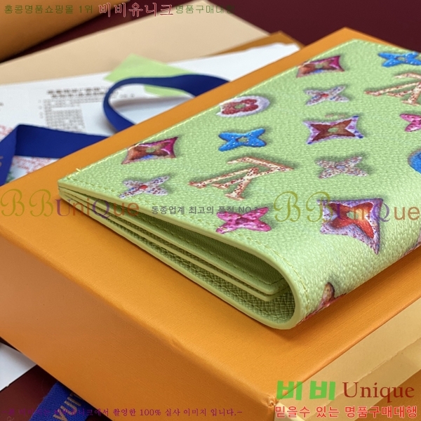 #���̺��� �н���Ʈ Ŀ�� M28281-103