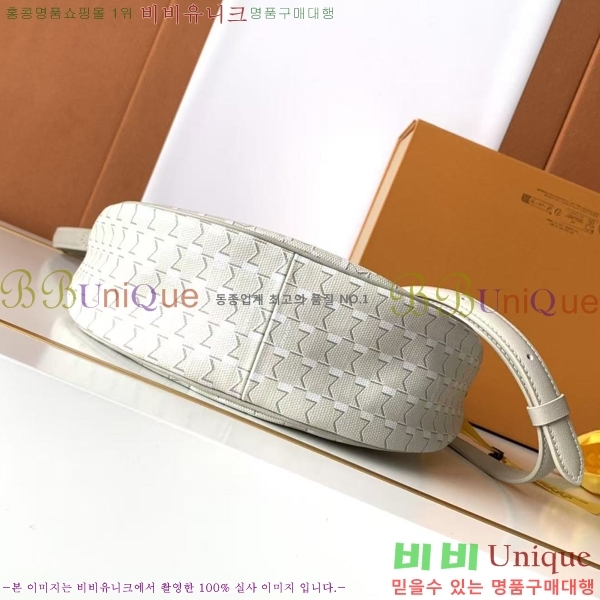 #���̳� ȣ���� M8219-1