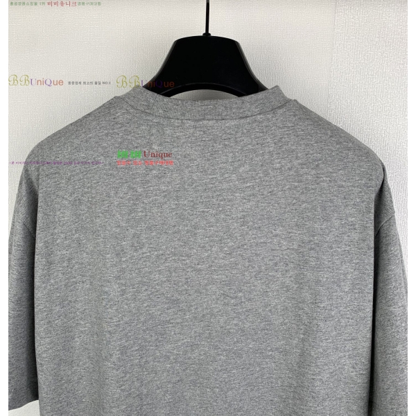 ���� �̿�̿� ���� Ƽ���� M0183538-1