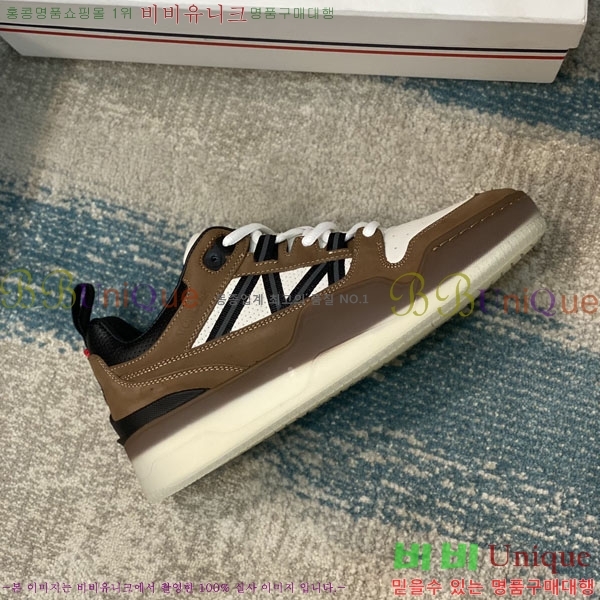 ���� ��**�� ����Ŀ�� 6MO2282