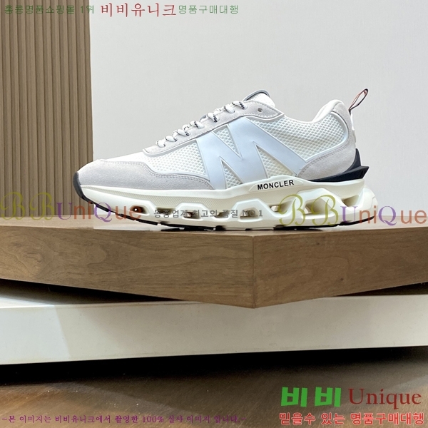 ���� ��**�� ����Ŀ�� M329748-2