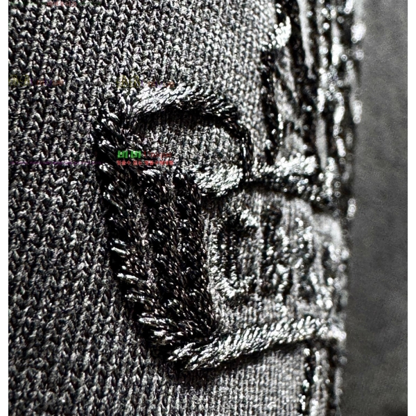 ���� ũ������ ���� Ƽ���� CH814688-4