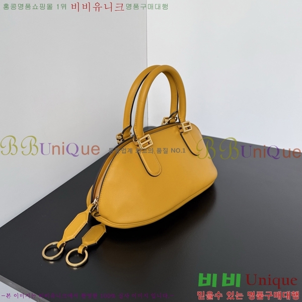 #�߷��þư� ������ ������ �̴� 8685852-102