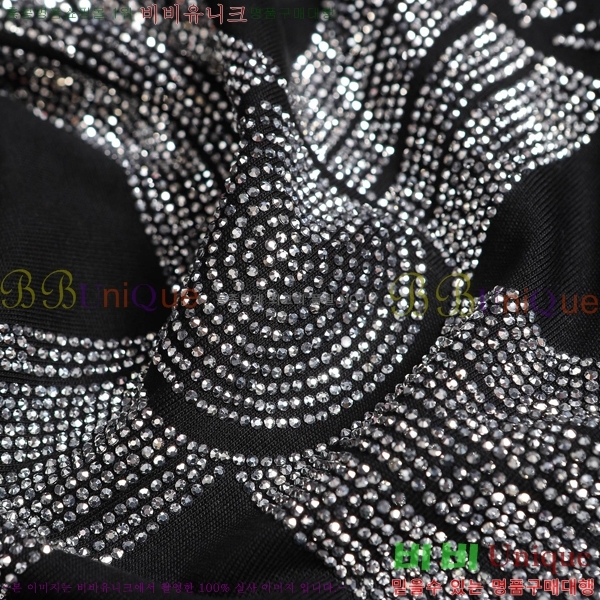 ���� ũ������ ���� Ƽ���� CH814381