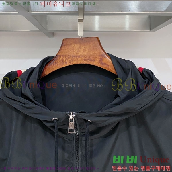 ���� ��**�� ���� MO836177