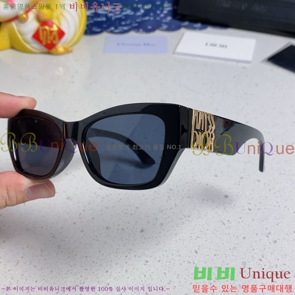 ��� ���۶� D10842836-1