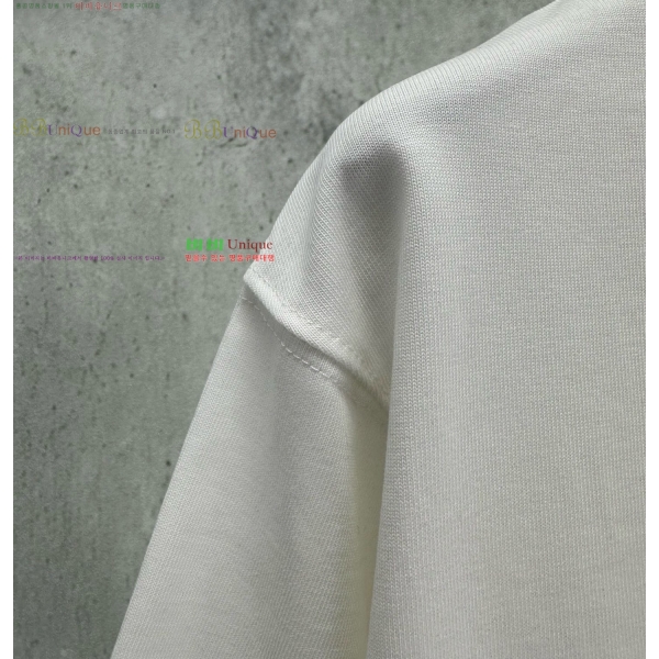 ���� ũ������ ���� Ƽ���� CH836711-4