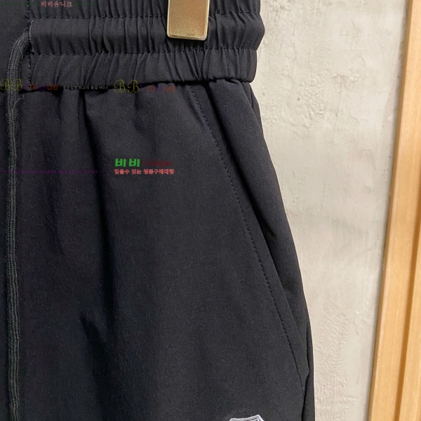 ���� ���ڷ� ��ġ�ڸ� �ݹ��� 16BC264255-4