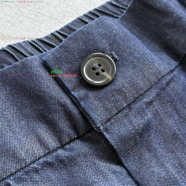 ���� ���ڷ� ��ġ�ڸ� �ݹ��� BC264254-1