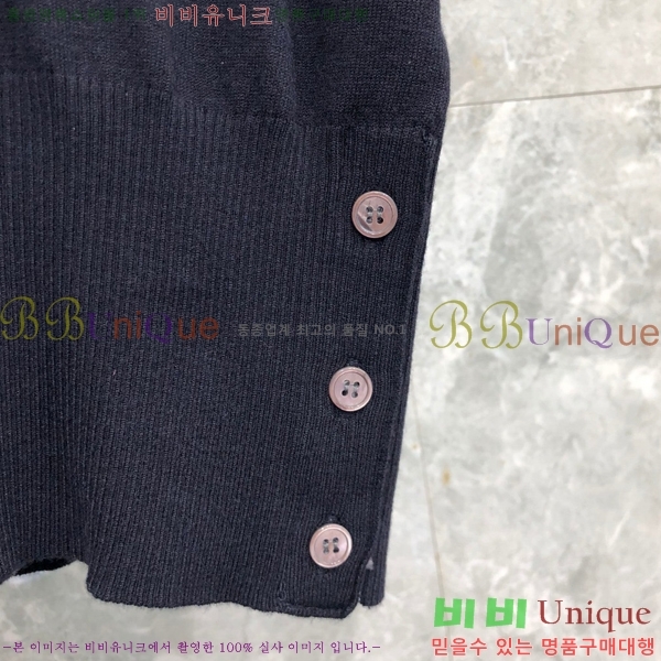 ���� ����� ī�� ����Ƽ TB971642-1
