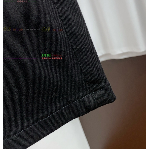 ���� ���ڷ� ��ġ�ڸ� û���� BC247563-1