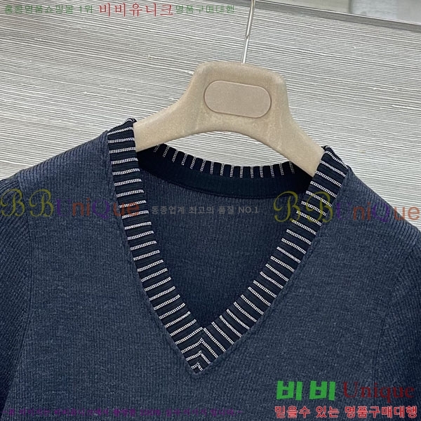 ���� ���ڷ� ��ġ�ڸ� ������ ���� Ƽ���� BC334507-11