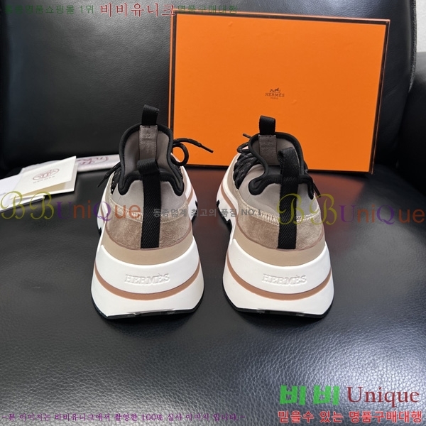 ���� �����޽� �ȭ H3E1180-1