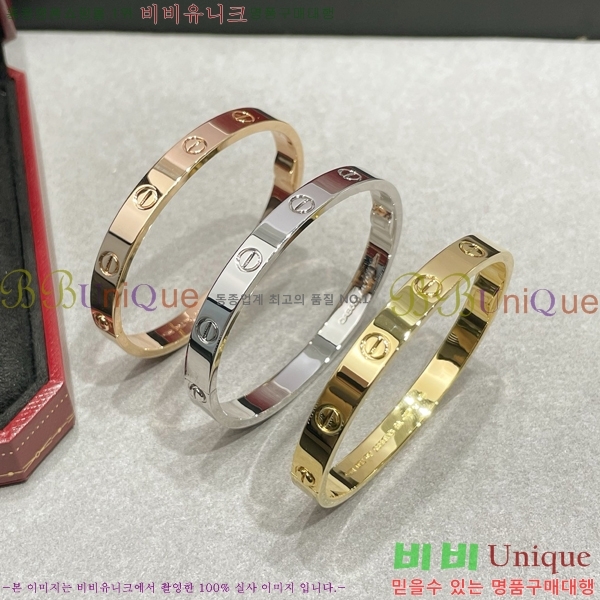 �������� ��쿡 LOVE �극�̽��� Ŭ���� CR3000045-1
