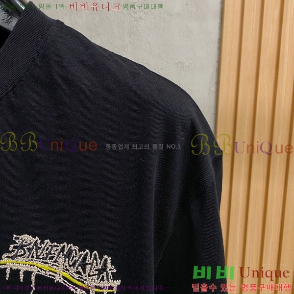 ���� �߷��þư� ���� Ƽ���� BL55379-4