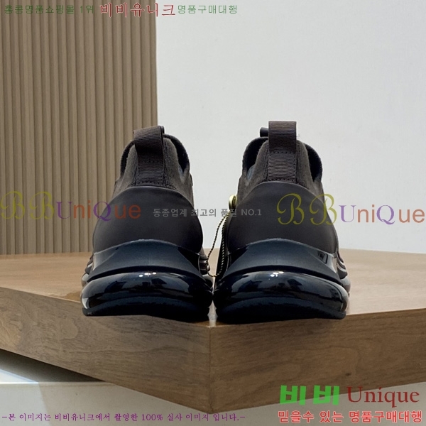 ���� �η�**�� ����Ŀ�� LP666054-3
